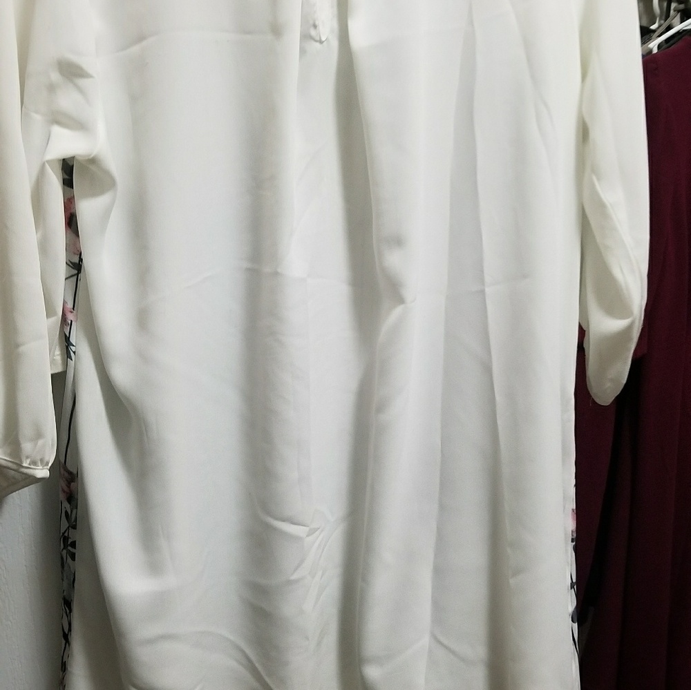 Top - Picture 2 of 2